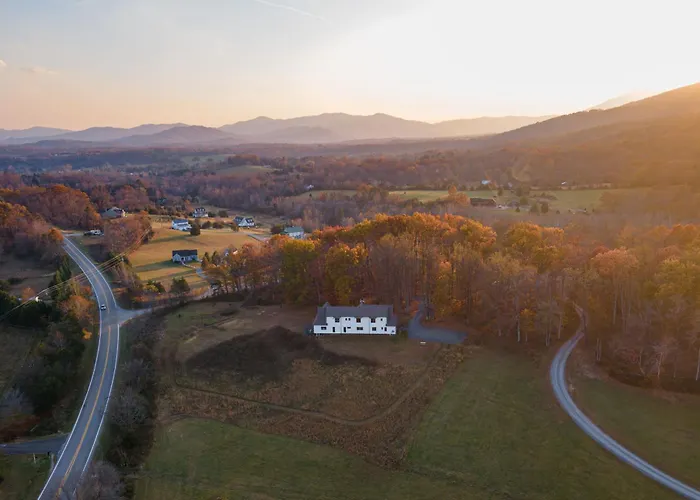 The Indigo House, An Adults Only, Modern Bed And Breakfast For Outdoorsy Humans And Kind Dogs